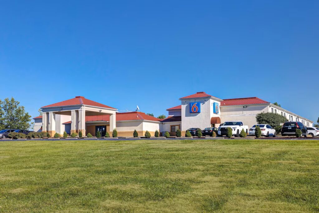 Motel 6 Shepherdsville, KY  Louisville South